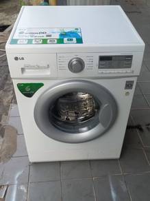 LG front load hot washer washing machine 7.0 kgs