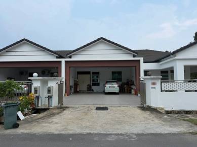 Terraced House For Sale in Miri,SWK