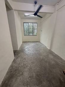Flat For Sale in Perumahan Rakyat Lima Kedai
