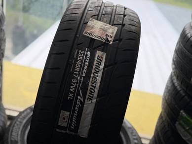 Tayar Baru 235 45 17 Bridgestone Potenza RE004 Tha