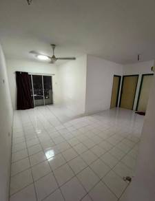 Apartment For Rent in Vista Pinggiran