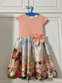 Girl's dress, size 134-140