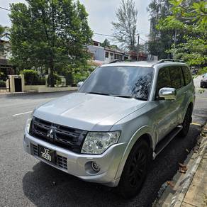 Mitsubishi Pajero EXCEED in Sri Hartamas, KUL
