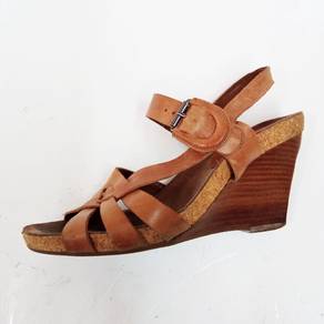 Clarks  Women's Flex Sand Wedge Sandal