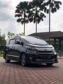 Toyota Vellfire Z GOLDEN EYES in Subang Jaya, SGR