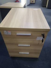 Maple 3 Drawer Mobile Pedestal TD540