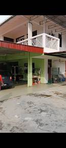 Room in Plentong, JHR
