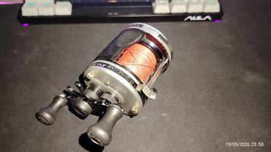 abu garcia 6501-c3 LH ultra cast bait caster reel