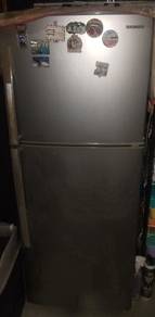 Refrigerator / Peti Ais : SAMSUNG 