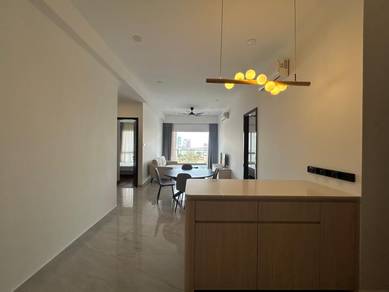 Condominium For Rent in Codrington Residence