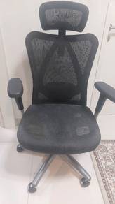Ergonomic Office chair  ( brand new price)