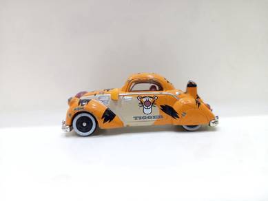 Tokyo Disney Resort Tomica Tigger Sports Car