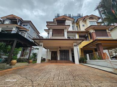 Semi-Detached House For Sale in Shah Alam,SGR