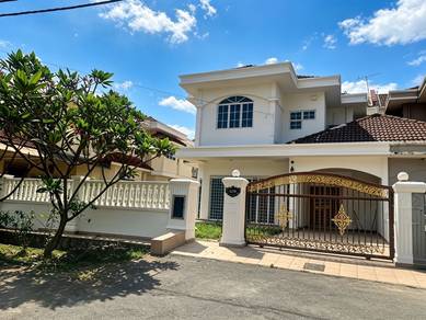 Semi-Detached House For Sale in Rasah,NSN