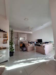 Condominium For Rent in Fiera Vista