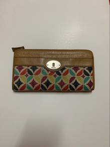Fossil Leather Zip Wallet