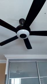 ceiling fan
