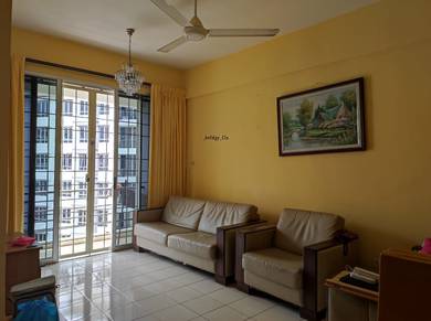 Condominium For Rent in Putra Place