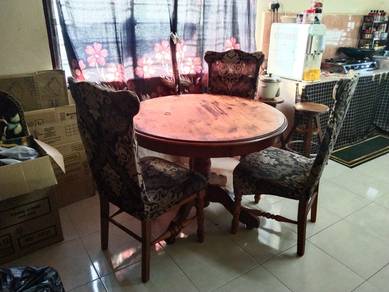 meja makan kayu bulat 3 kerusi 