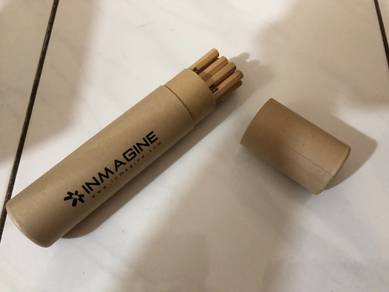 Pencil Gift Set come with paper cone scroll