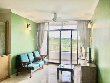 Condominium For Rent in Pearl Garden