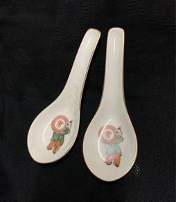 Porcelain Spoon -vintage