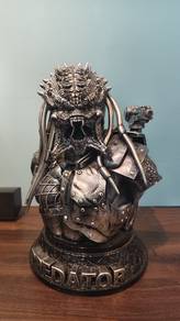 Predator Bust Statue Resin 33cm