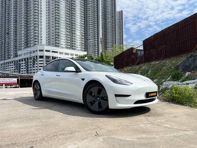 Tesla Model 3 STANDARD RANGE PLUS (RWD) in Salak Selatan, KUL