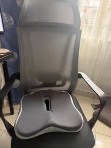 Office Chair to Letgo