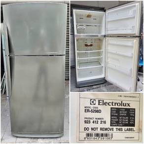 Electrolux refrigerator fridge peti sejuk peti ais