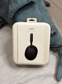 Sony WH-1000XM5 Black (SEALED & NEW)