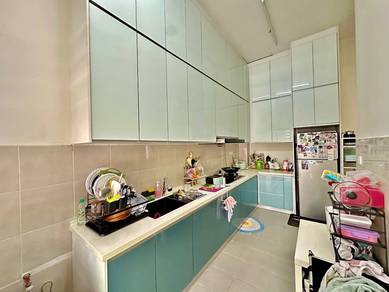 Semi-Detached House For Sale in Shah Alam,SGR