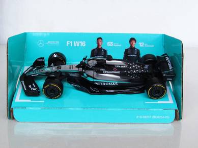 Bburago 1-43 Mercedes F1 W16 George Russell # 63