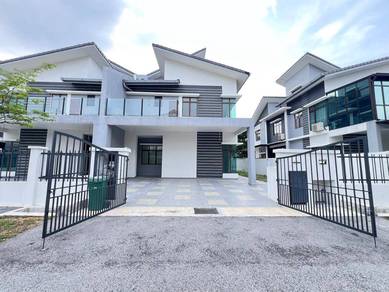 Semi-Detached House For Sale in Bangi,SGR