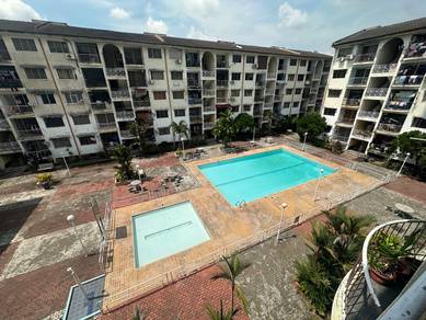 Condominium For Sale in Sri Sentosa Condominium