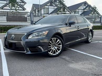 Lexus LS 460 L 4 SEATER in Kluang, JHR