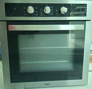 Rubine built-in electric oven