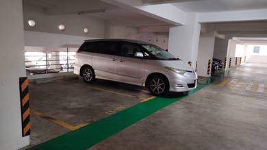 Toyota Estima AERAS in Old Klang Road, KUL