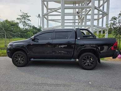 Toyota Hilux GR SPORT in Parit Buntar, PRK