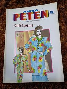 Buku Fesyen Ada Dua Jenis 