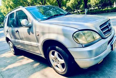 2000 Mercedes Benz ML320 320