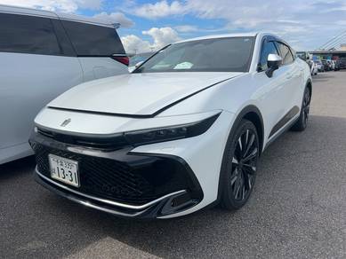 Toyota Crown CROSSOVER RS ADVANCED in Shah Alam, SGR
