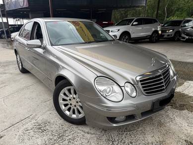 Mercedes Benz E200 200 K ELEGANCE (CKD) in Desa Petaling, KUL