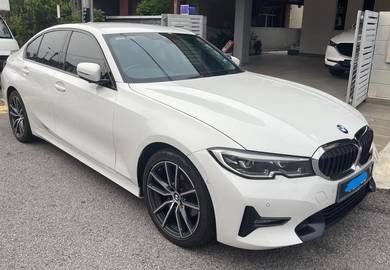 BMW 320i 20i SPORT in Bukit Mertajam, PNG