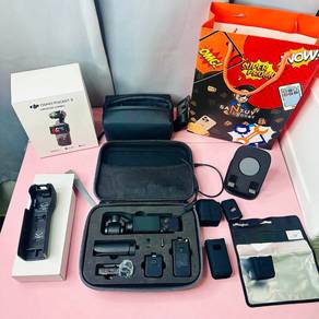 DJI Osmo Pocket 3 Creator Combo under warranty New