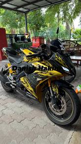 Yamaha R15