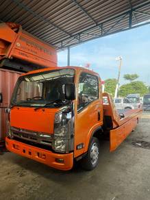 Isuzu Car Carrier Fully Down 21 Feet
