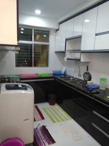 Condominium For Sale in Pinang Laguna