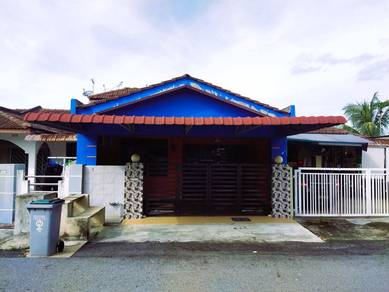 1-storey Terraced House For Sale in Sikamat,NSN