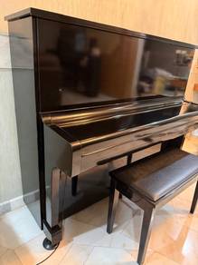 Yamaha U2 upright piano